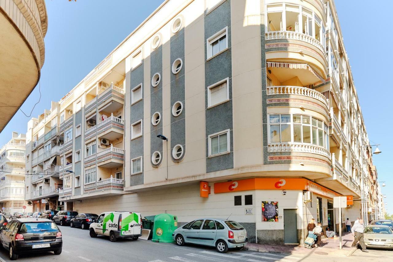Calle Felix Rodriguez Torrevieja Exteriér fotografie